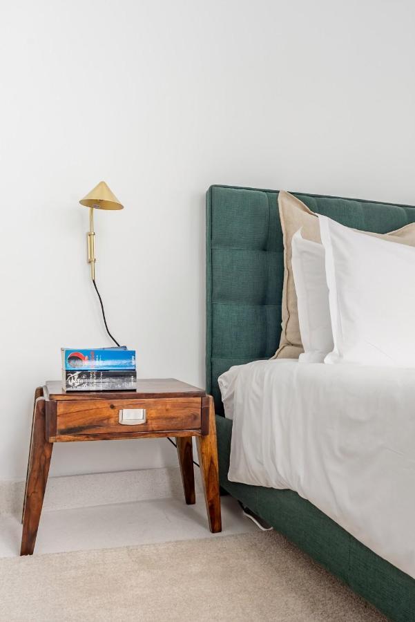 Decompress At A Tranquil, Minimal Urban Oasis With An Edge Apartment Porto Exterior photo