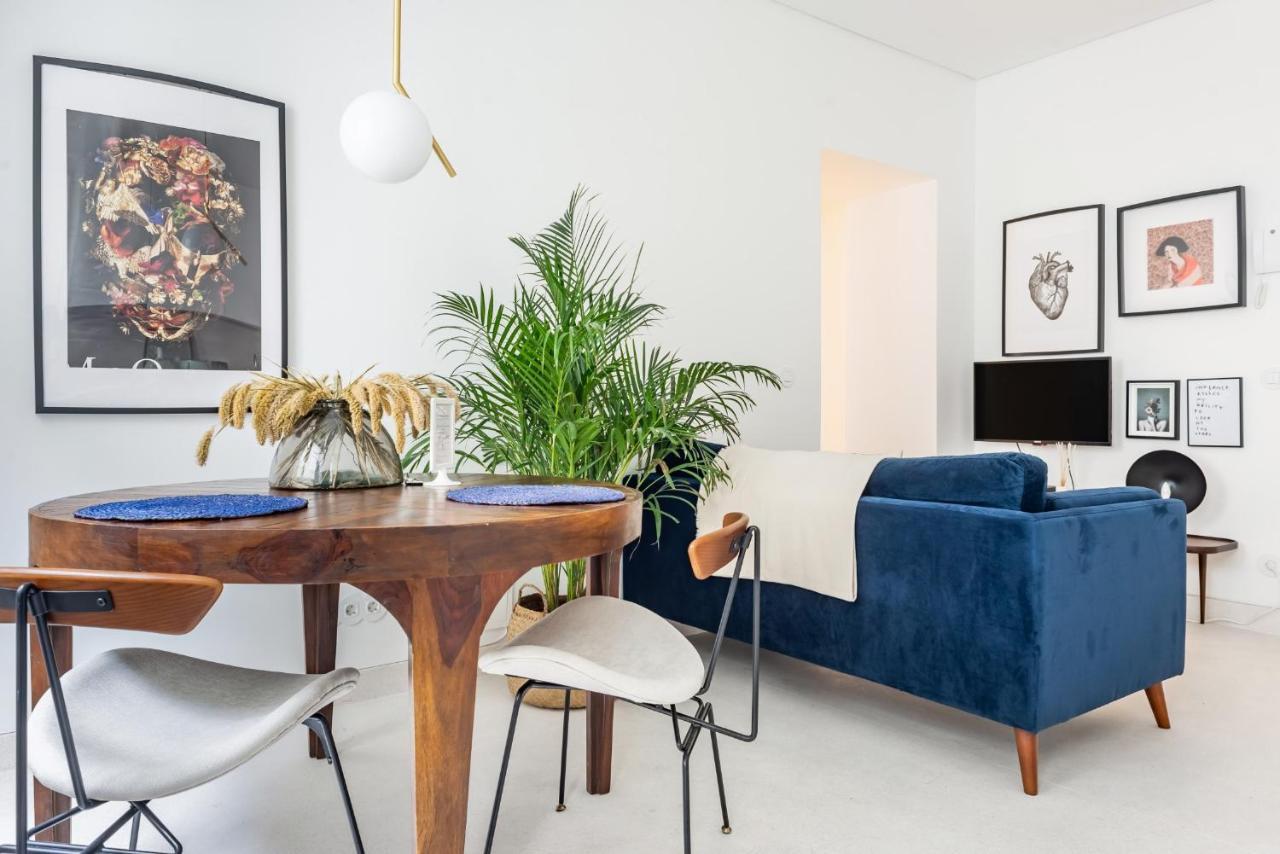 Decompress At A Tranquil, Minimal Urban Oasis With An Edge Apartment Porto Exterior photo