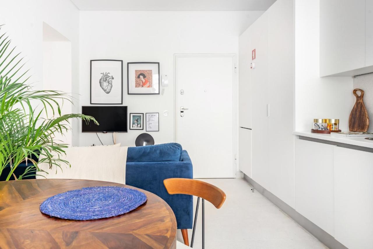Decompress At A Tranquil, Minimal Urban Oasis With An Edge Apartment Porto Exterior photo